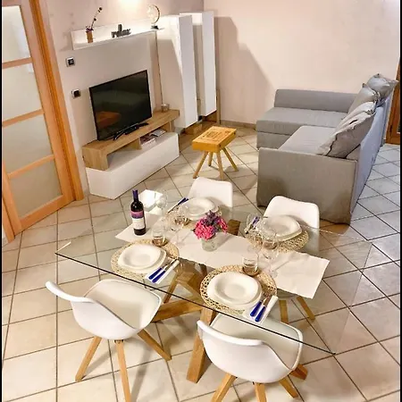 La Fiaba: Bilocale Nel Centro Storico Di