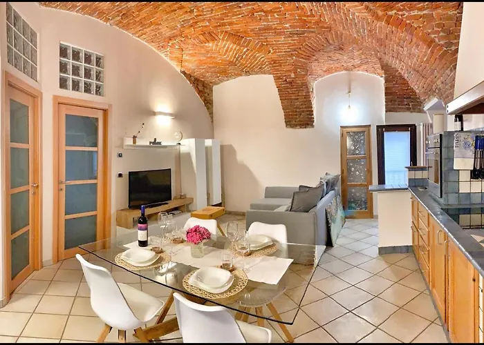 Lejlighed La Fiaba: Bilocale Nel Centro Storico Di *